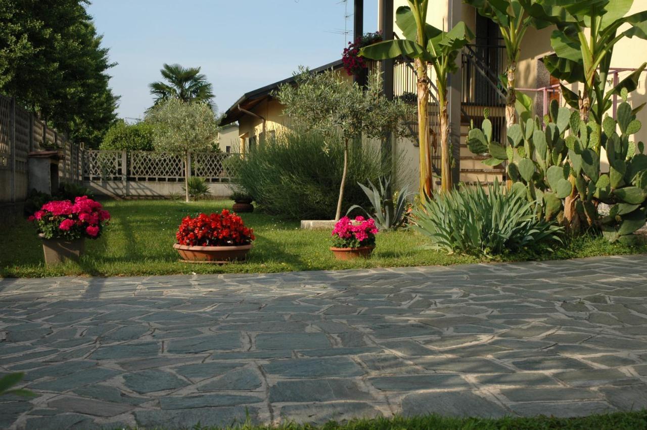 B&B Villa Carolina Vaprio dʼAdda Екстериор снимка